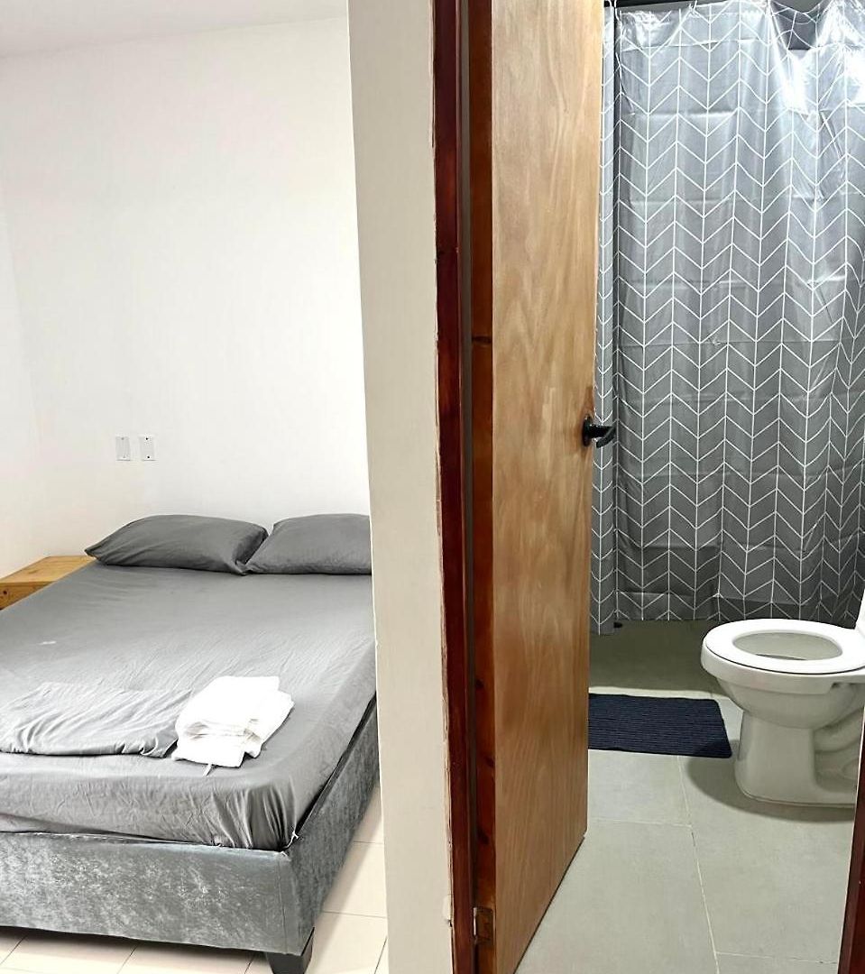 Habitación Cerca De La Playa 202 *
